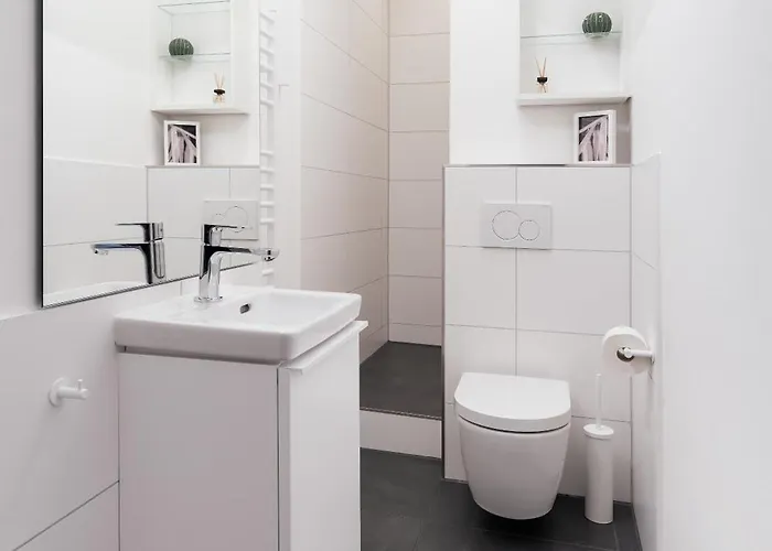 Apartamento Jugendstil-altbauwohnung An Der Karlsaue - 120qm, Klimaanlage, Neu Saniert, Zentrale Lage Kassel